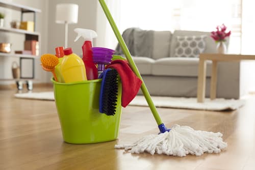What is a good house cleaning routine